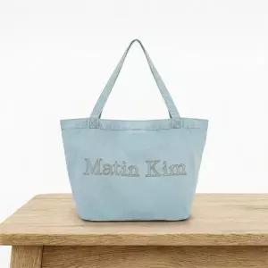 마뗑킴 Matin Kim 마틴 스티치 데님 숄더백 MK2600BG712VLB