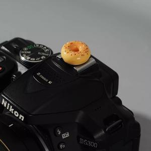 카메라 핫슈 커버 표준 마운트 귀여운 케이크 사랑스러운 장식 보호 캐논 6D2 니콘 소니 A6000 A7R 후지 액
