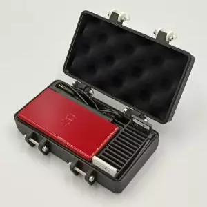 DS Lite 및 오리지널 버전 용 보호 휴대용 케이스 - 최대 15개의 게임을 보관할 수 있으며 USB 케이블 또는