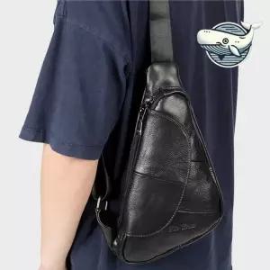 스타일리시한 가죽 슬링백 자석 잠금 기능 실용 옆으로매는가방 어깨가방 크로스슬링백