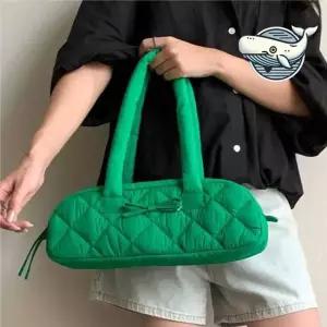 스타일리시 퀼팅 숄더백 캐주얼 데일리 가방 명품가방 스웨이드가방 호보백 가죽가방