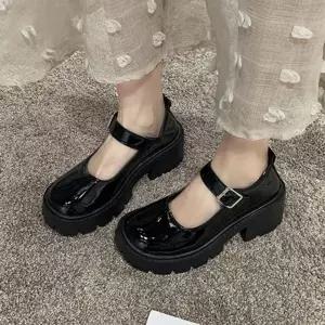 여성 버클 통굽 캠퍼스룩 데일리 키높이 로퍼