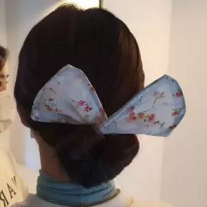 와이어 올림머리 꽃도트 헤어밴드 와이어머리끈 당고 와이어머리끈 당고밴드 똥머리 밴드