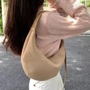 미니가방 쇼퍼백 쇼핑백 코디 크로스가방 여성가방
