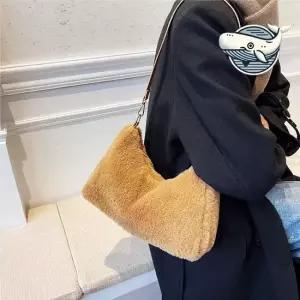 부드러운 인조퍼 숄더백 트렌디한 가방 데일리 페이크퍼 인조 무스탕퍼 데일리백 인조퍼