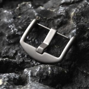 고급 티타늄 스틸 버클 20 22 24mm 무광 가죽 스트랩 메탈 고강도