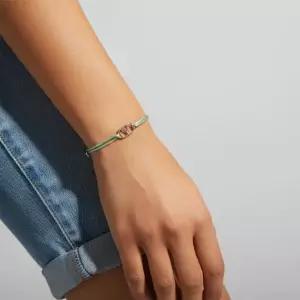 발렌티노 패세라남녀공용 가라바니 V로고 팔찌 4Y2J0M96 DTK YEG) 24SS