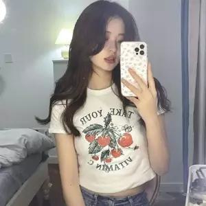 (사이즈 XL)여자 크롭 크롭반팔 반소매 흰티셔츠 반팔티셔츠 크롭티셔츠 여성반팔티 딸기