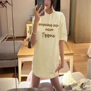 여름 여성면티 여름반팔 반팔티 라운드티 레터링 5부 여자 라운드넥 루즈핏