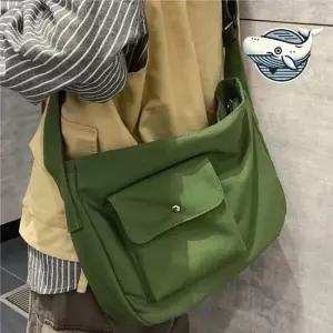 학생용 캐주얼 크로스백 넉넉한 수납 플랩 포켓 남학생책가방 대학생책가방
