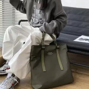 남녀 공용 가방 데일리백 빅스퀘어 토트백 대학생백