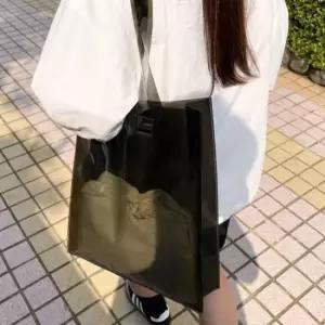 블랙 반투명 PVC 토드백 여름가방 수영장가방 바캉스가방 여성숄더백 투명백 수영복가방