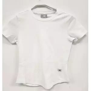 [뉴발란스] W 에센셜 핏티드 반팔티 SLIM NBNEG2W432 WHITE