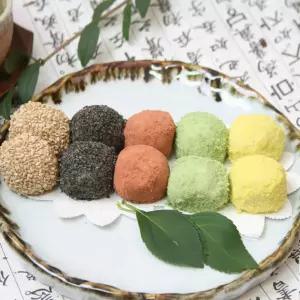 [떡집닷컴]오색경단(20g*50개) 1kg / 선물세트 / 떡집닷컴 / 떡 / 부모님 선물 / 영전