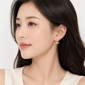 비비안웨스트우드 여성 미니 바스 릴리프 핑크골드 귀걸이 62020025 G120