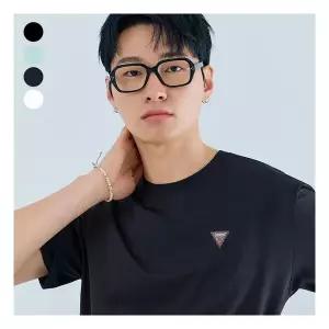 [게스][26SS] 남여공용 세미오버핏 고신축사 와펜 반팔티셔츠 NQ2KE409 [정가 49,000원]