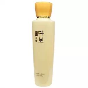 촉촉한데 무겁지 않아서 좋아요 한방 여성 스킨 200ml