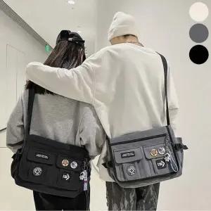 가방 메신저백 뱃지 크로스백 학생 키링 짱 수납력 남자가방