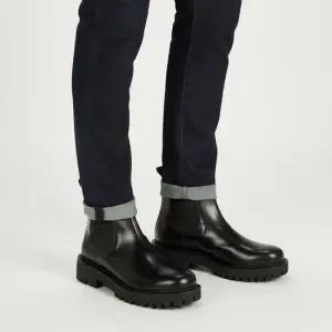 프라다 PRADA 남성 첼시 부츠 2TE211 B4L F0002