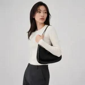 프라다 26SS 블랙 클레오 브러시드 호보백 1BC499 ZO6 F0002