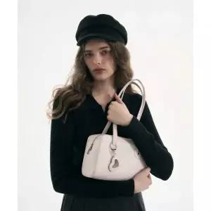 매장정품 레더리 LEATHERY 플럼프 하트 키링 숄더백 [IVORY] LRBG4306IV 284400