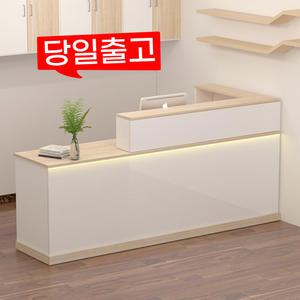 안내데스크 코너 선반형 원목무늬 카운터 안내데스크 제작 계산대 인포 책상 테이블