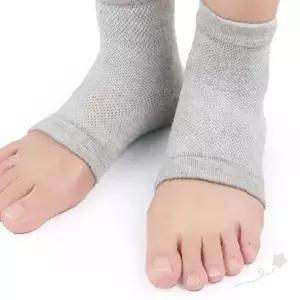 발 뒤꿈치 보호대 각질 관리 실리콘 젤 소재 보습 양말 형태 갈라짐 예방 풋케어