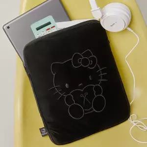 국내 정품 조셉앤스테이시 Haze Tablet Pouch 11 inch Hello Kitty Black (0JSP3PC02BKF)