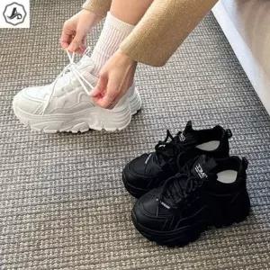 [애슬릿] 키높이 스니커즈 화이트 발편한 레이스업 통굽 단화 6cm