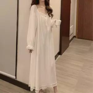 아가씨 샤랄라 흰색 프릴 원피스잠옷 엄마 가성비 여대생 여자