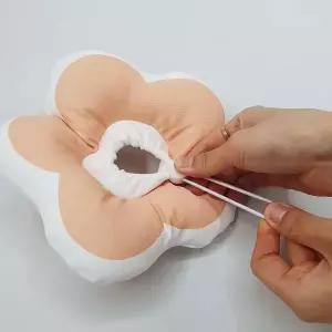 넥카라 핑크 꽃피는 강아지 고양이 쿠션넥카라 S 쿠션