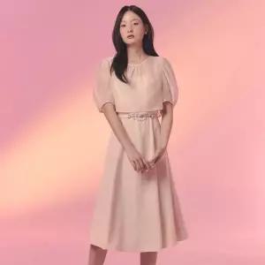 [롯데백화점]케네스레이디 나인샤 벨티드 원피스 (EWOPPF32)