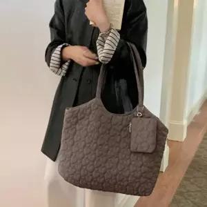 가방 나일론 쇼퍼 숄더 백 데일리 퀄팅 가방 커피 보부상가방 쇼퍼백 나일론가방