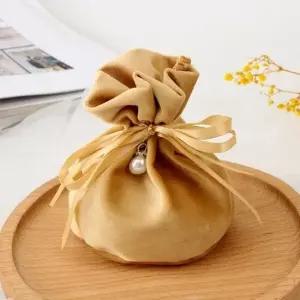 진주 장식 복주머니 노란색 15X14cm 고급 선물 파우치 벨벳주머니 복주머니 벨벳파우치