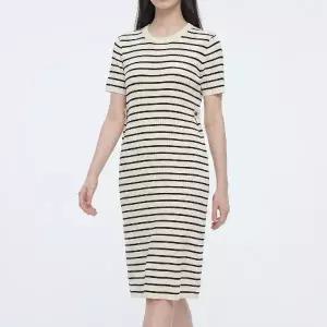 KARRA 스트라이프그립버튼원피스_A6M0267