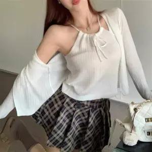 러블리 데이트 룩 여자 홀터넥 나시 가디건 세트 코디