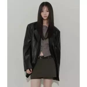 MUSINSA STANDARD WOMAN 우먼즈 신세틱 레더 오버 숄더 오버사이즈 블레이저 [블랙] MWELJ1D07-BK