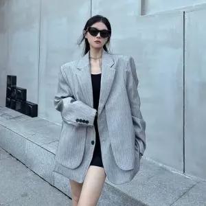 여성용 코트 재킷 여곽형 패드 페이크투피스 루즈핏 자켓 질감의 정장 BE1