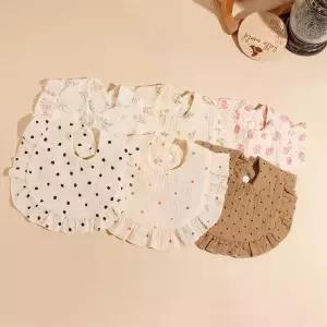 3pcs 귀여운 프릴 가장자리 타액 수건 먹이 안티 더러운 Bibs Burp Cloth 신생아 패션 선물 세트 액세서리