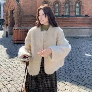 엘럽 여사친 베이지 상의. 반 램스울 코트 라이크 부드럽고 모피 원템1