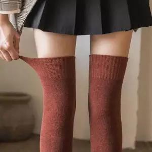 하이탑양말 니트 반스타킹 여성 패션 잡화 따뜻한 무릎 긴양말