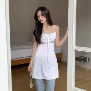 [신세계라이브쇼핑][옷자락] 여성용 여름 미니 원피스 끈 나시 디자인