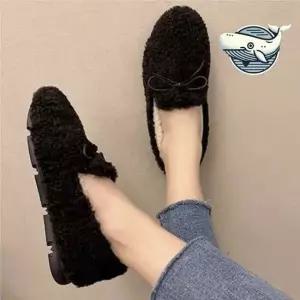 겨울 보온 여성 리얼퍼 마이크로 섬유 슬립온 여자겨울로퍼