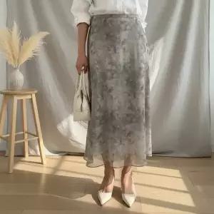 [하프클럽/옷자락]여성용 뒷밴딩 수채화 프린트 쉬폰 에이라인 롱스커트