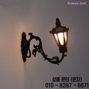 1Pcs 인형의 집 미니 가로등 모델 벽걸이 램프 철도 공원 만들기