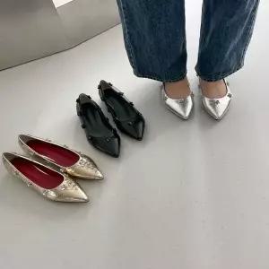 소가죽 여성 사계절 가죽 단화 빅사이즈 펌프스 작은발 3cm 129255