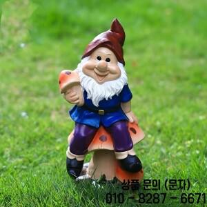 정원 노움 레진 버섯 피규어 미니 위에 앉아있는 야외 조각상 풍경 장식품 선물