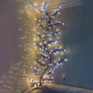 침실 장식용 블루 벚꽃 LED 조명 리모컨이 있는 버드나무 덩굴 가지 유연한 DIY 디자인 파티 거실 벽 48개