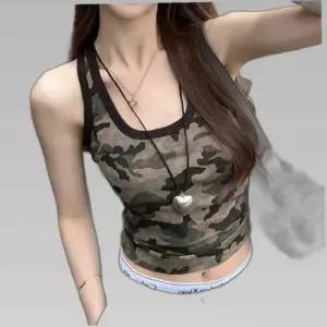 카모플라쥬 크롭 나시 스트릿 레이어드 밀리터리 섹시 탑