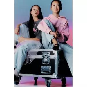 ZARA KPOP DEMON HUNTERS NETFLIX ⓒ 프린트 워싱 페이크 티셔츠 - 다크 앤트러사이트 그레이